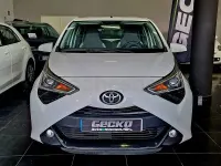 Usado Toyota Aygo X-cite 72 CV (52 kW) 2020 Blanco Utilitario