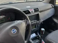 Usado Fiat Stilo 140 CV (102 kW) 2005 Rojo Berlina
