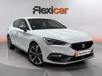Usado Seat Leon FR 110 CV (80 kW) 2024 Blanco Familiar