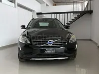 Usado Volvo XC60 Kinetic 136 CV (100 kW) 2014 Negro SUV