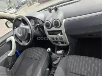 Usado Dacia Sandero Lauréate 75 CV (55 kW) 2010 Negro Berlina