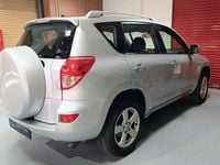 Usado Toyota RAV4 Luna 152 CV (111 kW) 2007 Gris / plata SUV