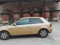 Usado Audi A3 Attraction 110 CV (80 kW) 1998 Beige Utilitario