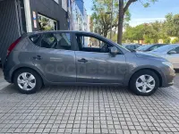 Usado Hyundai i30 Style 128 CV (94 kW) 2010 Gris / plata Berlina