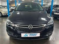 Usado Opel Astra Selective 125 CV (91 kW) 2016 Negro Utilitario