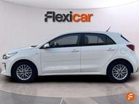 Usado Kia Rio 101 CV (74 kW) 2018 Blanco Berlina