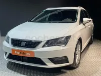 Usado Seat Leon Style 115 CV (84 kW) 2019 Blanco Familiar