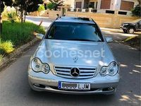 Usado Mercedes C220 143 CV (105 kW) 2003 Gris / plata Berlina