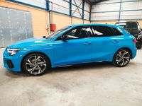 Usado Audi A3 Comfort 150 CV (110 kW) 2021 Azul Berlina