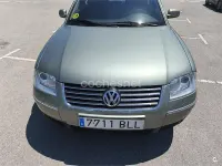 Usado VW Passat Highline 170 CV (125 kW) 2001 Gris / plata Berlina
