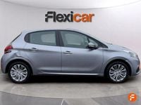 Usado Peugeot 208 Signature Sky 82 CV (60 kW) 2018 Gris Utilitario