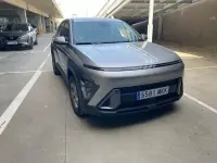 Usado Hyundai Kona 120 CV (88 kW) 2023 Gris SUV