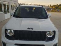 Usado Jeep Renegade Night Eagle 140 CV (102 kW) 2019 Blanco SUV