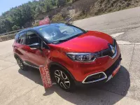 Usado Renault Captur 90 CV (66 kW) 2015 Granate SUV