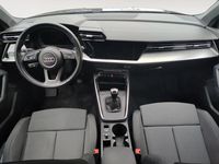 Usado Audi A3 S-Line 115 CV (84 kW) 2021 Azul Berlina
