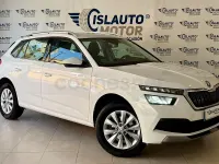 Usado Skoda Kamiq 110 CV (80 kW) 2022 Blanco SUV