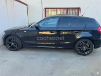 Usado BMW 118 122 CV (89 kW) 2007 Negro Utilitario