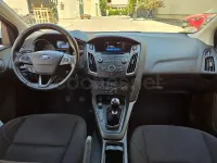 Usado Ford Focus 125 CV (91 kW) 2015 Blanco Berlina