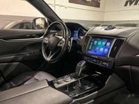Usado Maserati Levante 430 CV (316 kW) 2018 Blanco SUV