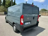 Usado Opel Movano 120 CV (88 kW) 2023 Gris Van