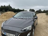 Usado Ford Focus Trend 120 CV (88 kW) 2020 Gris / plata Berlina