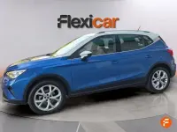 Usado Seat Arona Xperience 110 CV (80 kW) 2023 Azul SUV