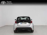 Usado Toyota Yaris Hybrid Active 116 CV (85 kW) 2025 Gris Monovolumen