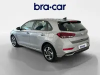 Usado Hyundai i30 100 CV (73 kW) 2024 Gris / plata Berlina