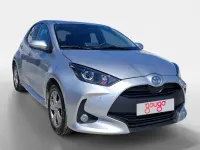 Usado Toyota Yaris Hybrid Active 116 CV (85 kW) 2025 Gris Berlina