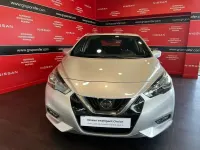 Usado Nissan Micra Acenta 90 CV (66 kW) 2019 Gris Utilitario
