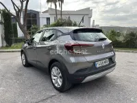 Usado Renault Captur Evolution 160 CV (117 kW) 2023 Gris / plata SUV
