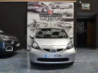 Usado Toyota Aygo 68 CV (50 kW) 2008 Gris / plata Utilitario