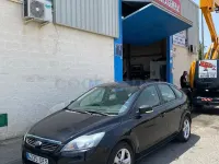 Usado Ford Focus Titanium 90 CV (66 kW) 2009 Negro Berlina