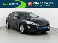 Usado Ford Focus Trend 120 CV (88 kW) 2020 Negro Berlina