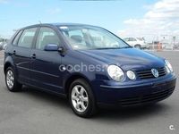 Usado VW Polo Highline 75 CV (55 kW) 2003 Azul Berlina