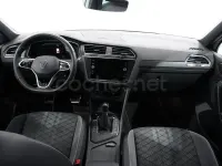 Usado VW Tiguan R-line 245 CV (180 kW) 2023 Plateado SUV