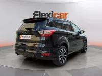Usado Ford Kuga ST-Line 150 CV (110 kW) 2019 Negro SUV