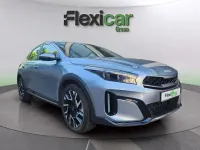 Usado Kia XCeed 140 CV (102 kW) 2024 Gris SUV
