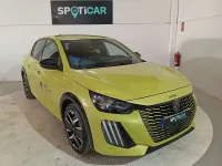 Usado Peugeot e-208 GT 114 kW (156 CV) 2025 Amarillo Utilitario