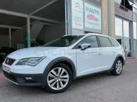 Usado Seat Leon 4Drive 150 CV (110 kW) 2016 Blanco Familiar