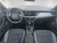 Usado Skoda Kamiq Selection 115 CV (84 kW) 2025 Negro SUV