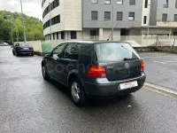 Usado VW Golf IV 75 CV (55 kW) 2003 Negro Berlina