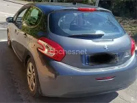 Usado Peugeot 208 Allure 92 CV (67 kW) 2012 Gris / plata Utilitario