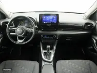Usado Toyota Yaris Hybrid Active 116 CV (85 kW) 2025 Gris Berlina