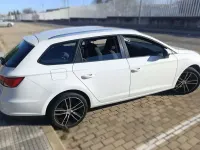 Usado Seat Leon ST Style 150 CV (110 kW) 2015 Blanco Familiar