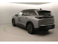 Usado Peugeot 5008 Allure 145 CV (106 kW) 2025 Gris SUV