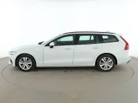 Usado Volvo V60 Momentum 150 CV (110 kW) 2019 Blanco Familiar