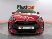 Usado Toyota Yaris Hybrid Active 116 CV (85 kW) 2025 Rojo Berlina
