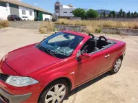 Usado Renault Mégane Cabriolet Dynamique 105 CV (77 kW) 2006 Rojo Descapotable