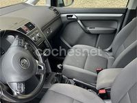 Usado VW Touran Edition 105 CV (77 kW) 2013 Gris / plata Monovolumen